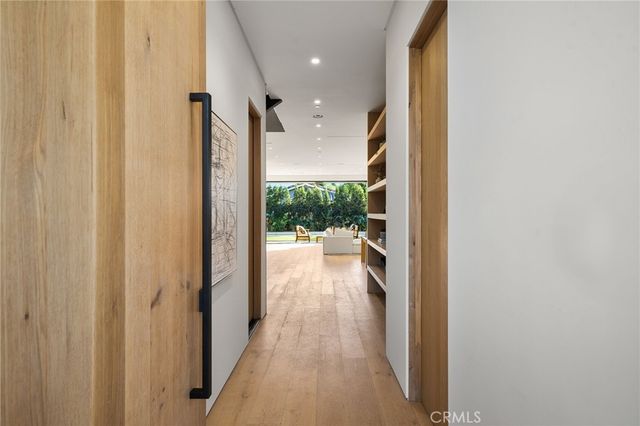 14758 Morrison, Sherman Oaks, CA 91403