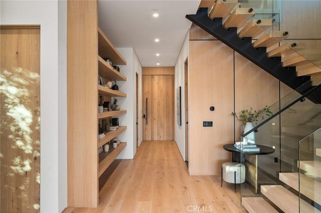 14758 Morrison, Sherman Oaks, CA 91403