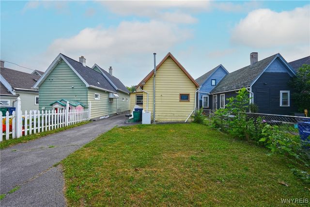 74 Vanderbilt Street, Buffalo, NY 14206