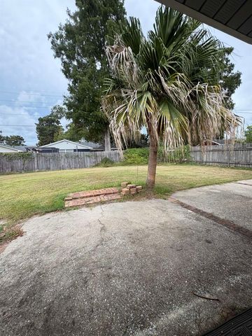 1217 Onstead St, Morgan City, LA 70380