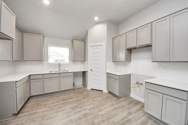 5823 Madison Trail Drive, Richmond, TX 77469