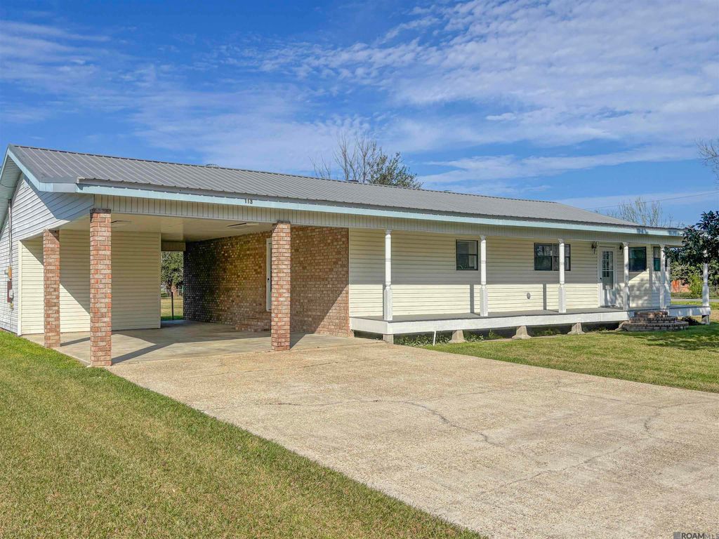 113 Gus St, Belle Rose, LA 70341