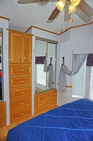21145 LAZY DAYS CIRCLE, Lutz, FL 33558