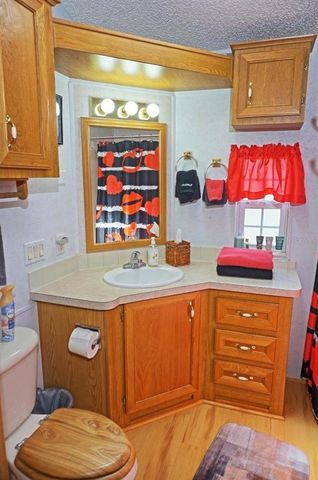 21145 LAZY DAYS CIRCLE, Lutz, FL 33558