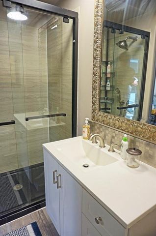 21145 LAZY DAYS CIRCLE, Lutz, FL 33558
