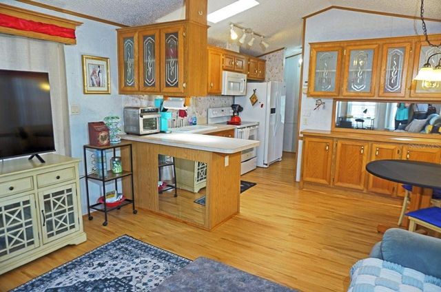 21145 LAZY DAYS CIRCLE, Lutz, FL 33558