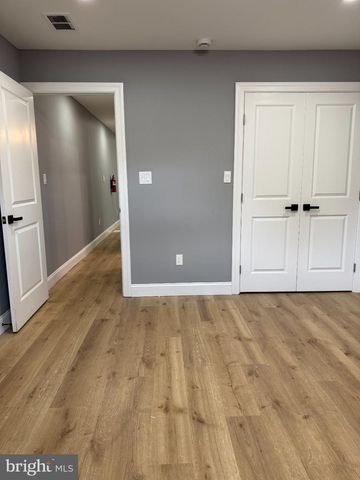 816 S CLINTON AVE, Trenton, NJ 08611