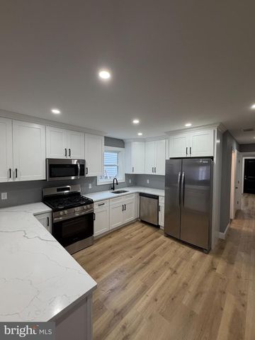 816 S CLINTON AVE, Trenton, NJ 08611