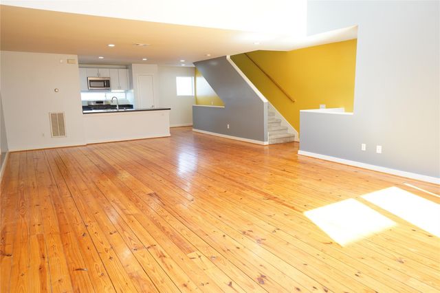 2716 Chenevert Street, Houston, TX 77004