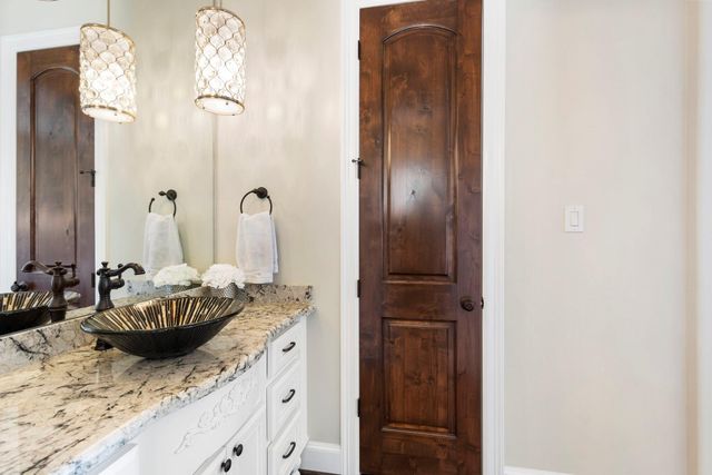 13 Pleasant Shadows Drive, Spring, TX 77389