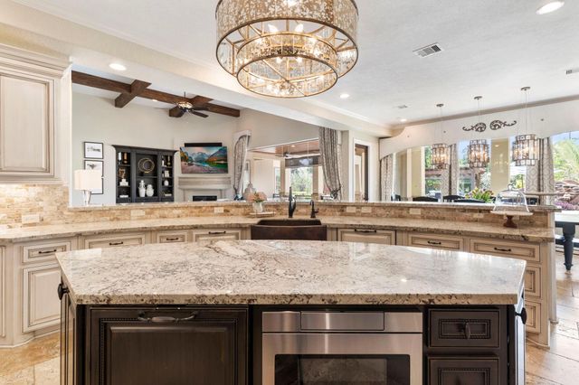 13 Pleasant Shadows Drive, Spring, TX 77389