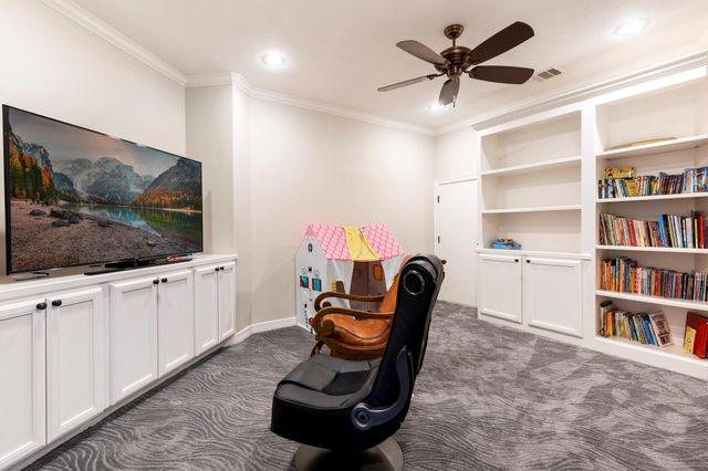 13 Pleasant Shadows Drive, Spring, TX 77389