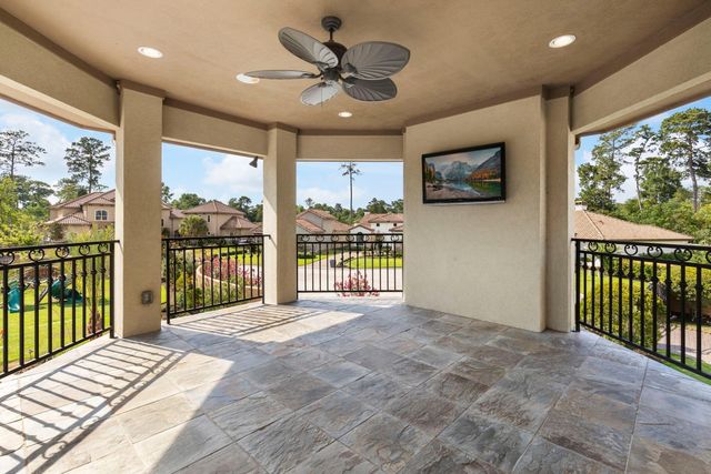 13 Pleasant Shadows Drive, Spring, TX 77389