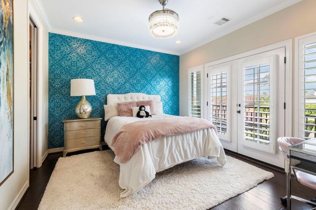 13 Pleasant Shadows Drive, Spring, TX 77389