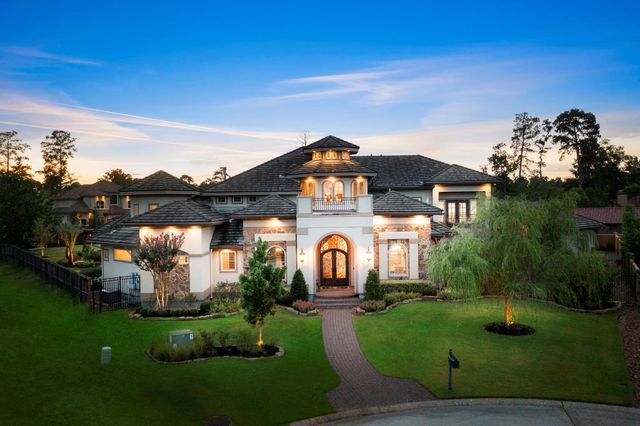 13 Pleasant Shadows Drive, Spring, TX 77389