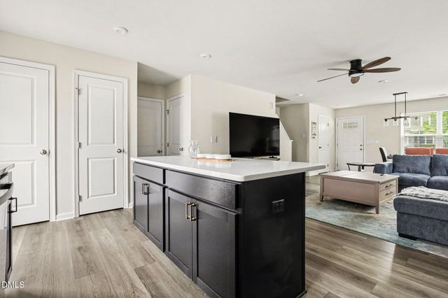 1476 Burgundy Bluff Lane, Zebulon, NC 27597