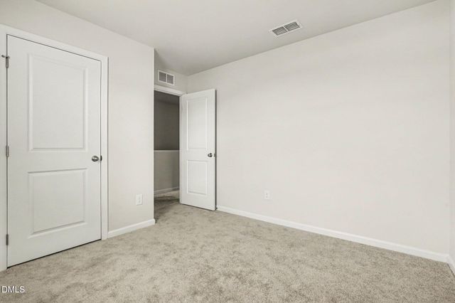 1476 Burgundy Bluff Lane, Zebulon, NC 27597