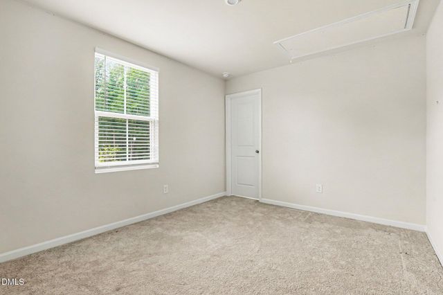 1476 Burgundy Bluff Lane, Zebulon, NC 27597