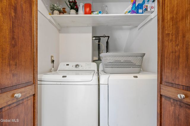 79 Pepperbush Place, Malta, NY 12020