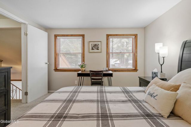 79 Pepperbush Place, Malta, NY 12020