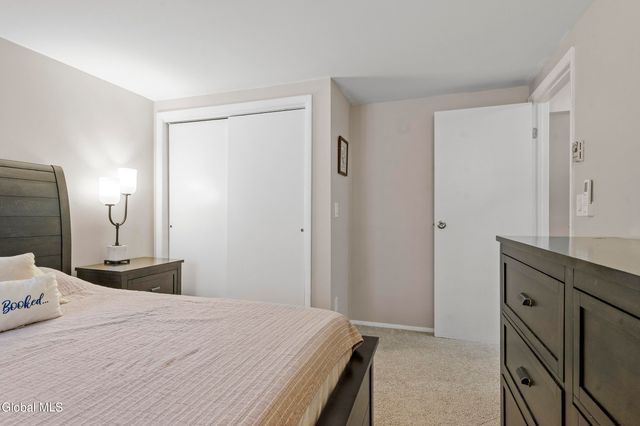 79 Pepperbush Place, Malta, NY 12020