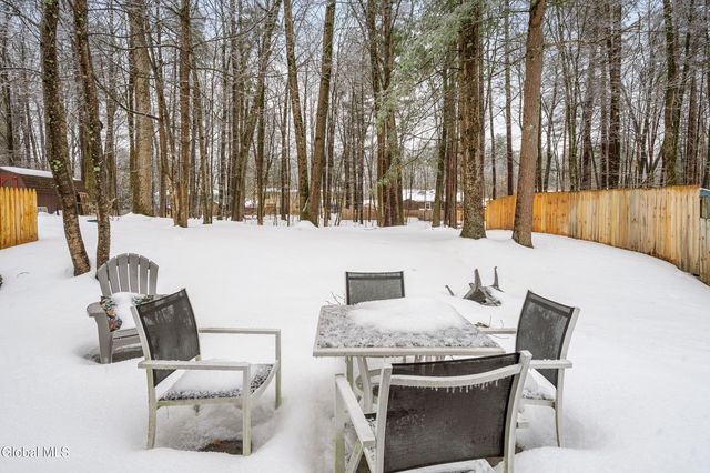 79 Pepperbush Place, Malta, NY 12020