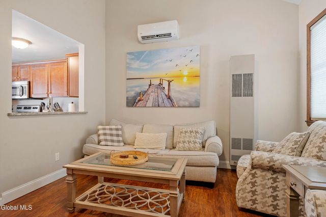 79 Pepperbush Place, Malta, NY 12020