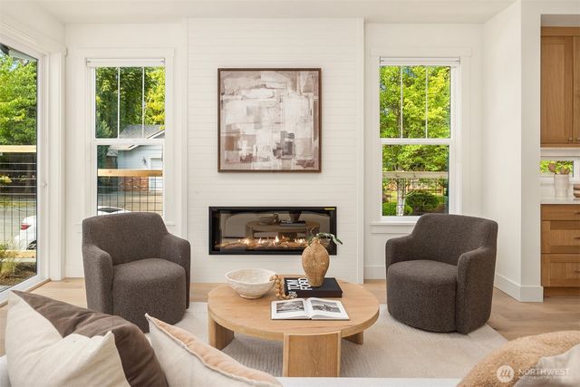 9323 126th Avenue NE, Kirkland, WA 98033