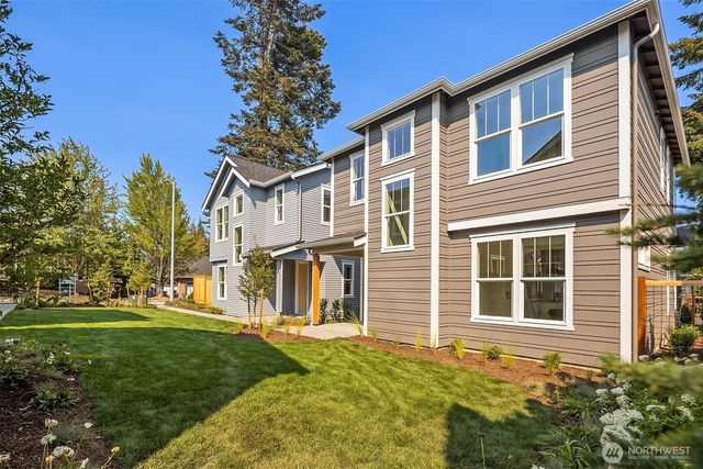 9323 126th Avenue NE, Kirkland, WA 98033