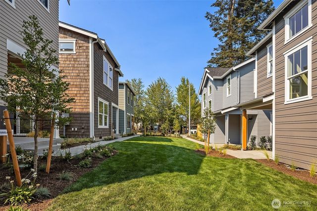 9323 126th Avenue NE, Kirkland, WA 98033