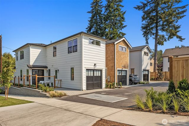 9323 126th Avenue NE, Kirkland, WA 98033