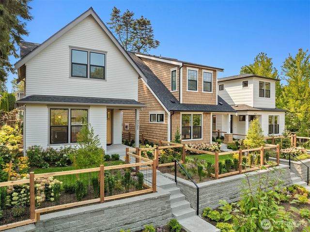 9323 126th Avenue NE, Kirkland, WA 98033