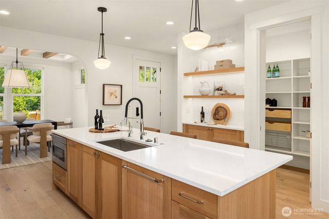 9323 126th Avenue NE, Kirkland, WA 98033