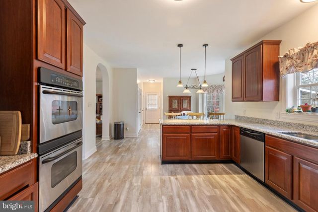 3336 HUNTING RIDGE RD, Winchester, VA 22603