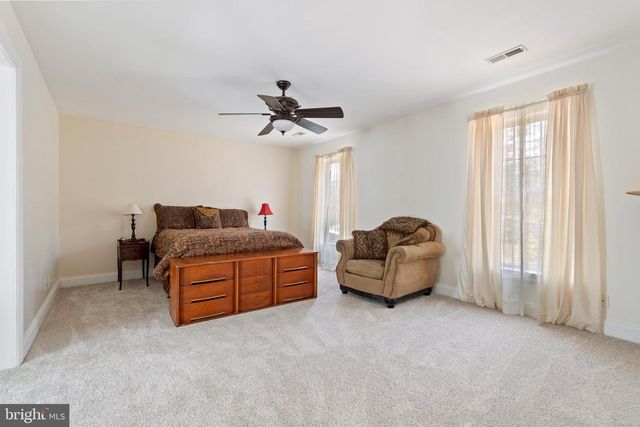 3336 HUNTING RIDGE RD, Winchester, VA 22603