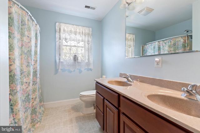 3336 HUNTING RIDGE RD, Winchester, VA 22603