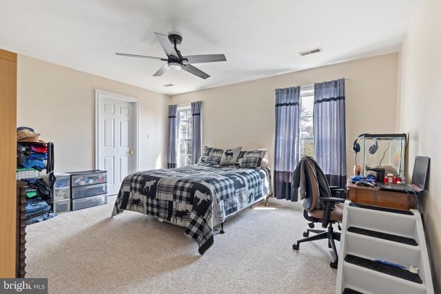 3336 HUNTING RIDGE RD, Winchester, VA 22603