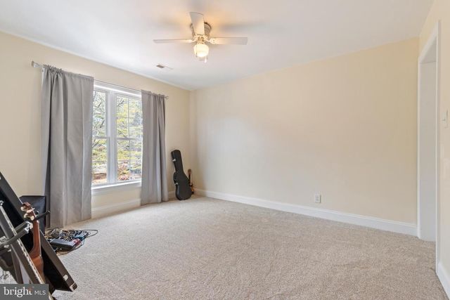 3336 HUNTING RIDGE RD, Winchester, VA 22603