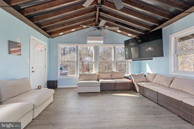 3336 HUNTING RIDGE RD, Winchester, VA 22603