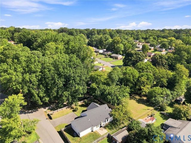 621 La Von Dr, Richmond, VA 23227