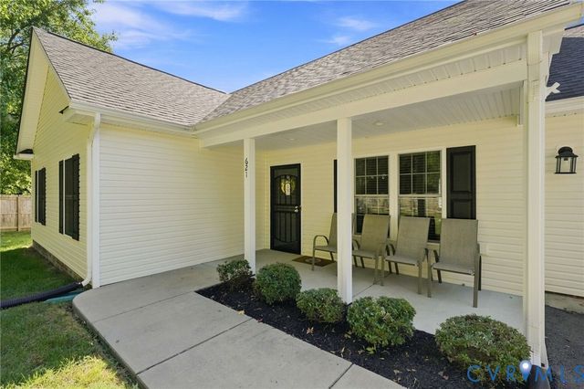 621 La Von Dr, Richmond, VA 23227