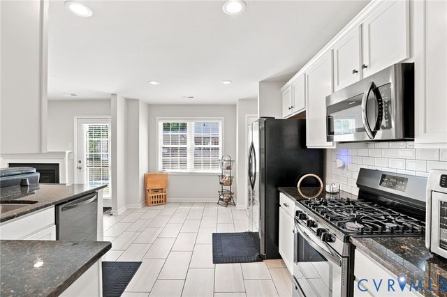 621 La Von Dr, Richmond, VA 23227