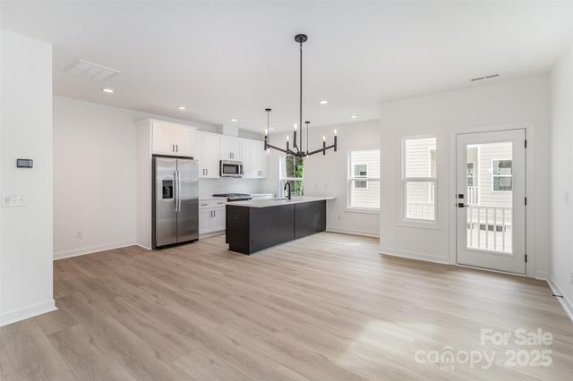 3928 Hager Drive, Charlotte, NC 28208