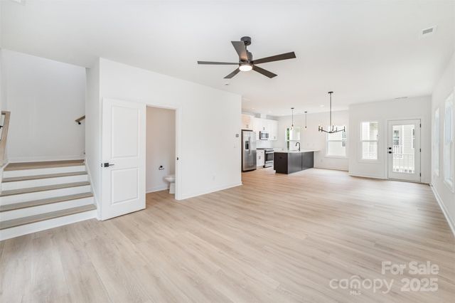 3928 Hager Drive, Charlotte, NC 28208