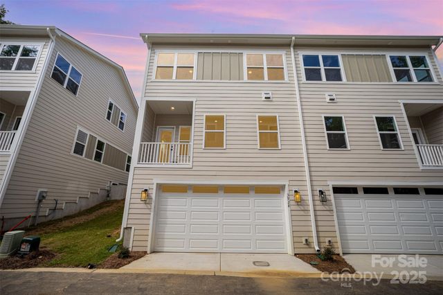 3928 Hager Drive, Charlotte, NC 28208