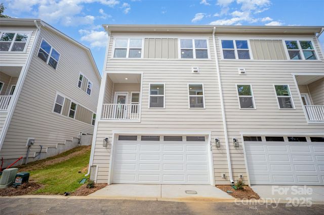 3928 Hager Drive, Charlotte, NC 28208