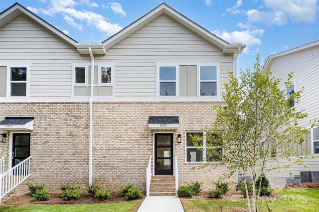 3928 Hager Drive, Charlotte, NC 28208
