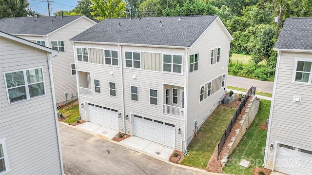 3928 Hager Drive, Charlotte, NC 28208