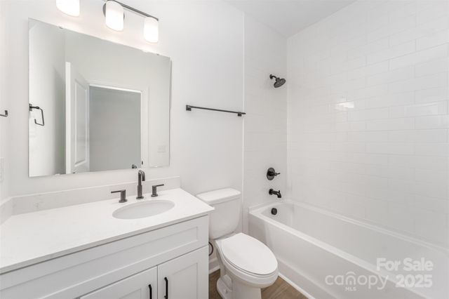 3928 Hager Drive, Charlotte, NC 28208