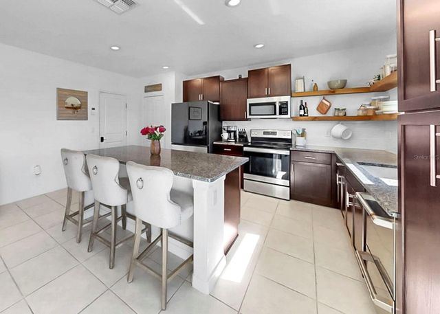 13249 GREAT PLAINS DRIVE, Riverview, FL 33579